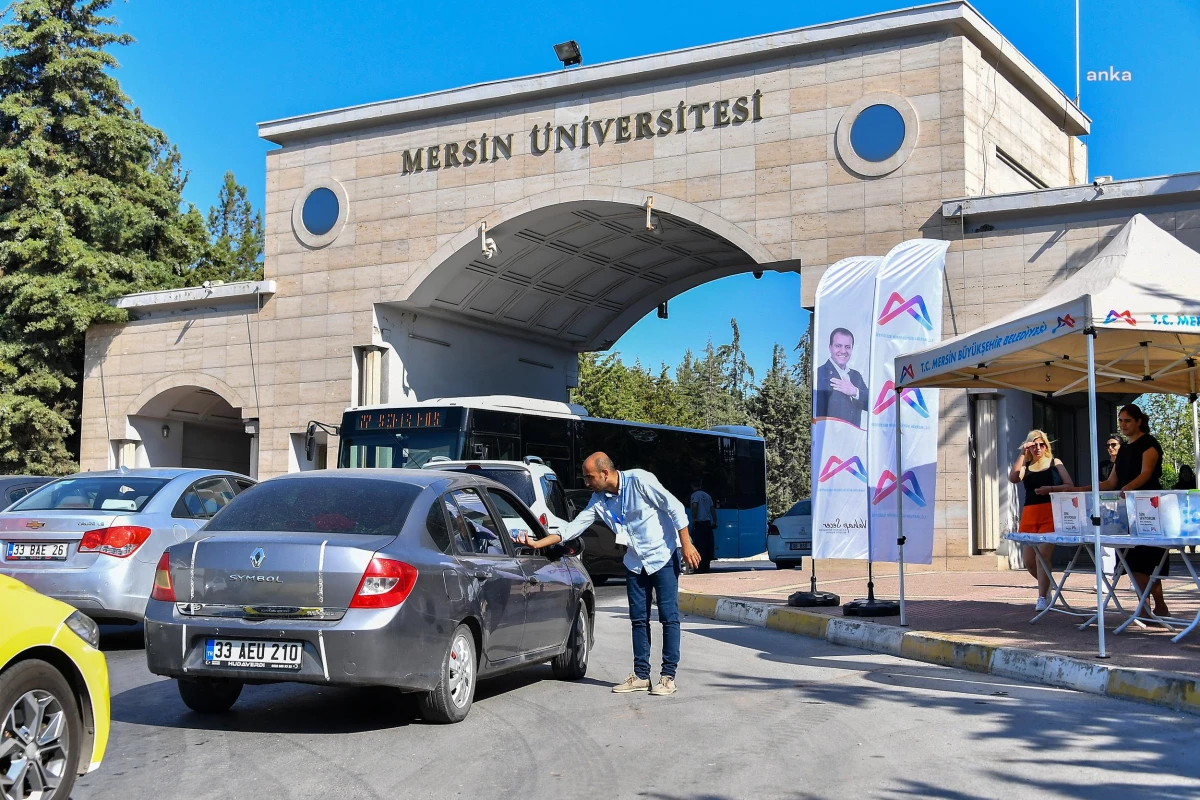 Mersin Büyükşehir, Yks\'ye Giren Öğrencilerin Heyecanına Ortak Oldu