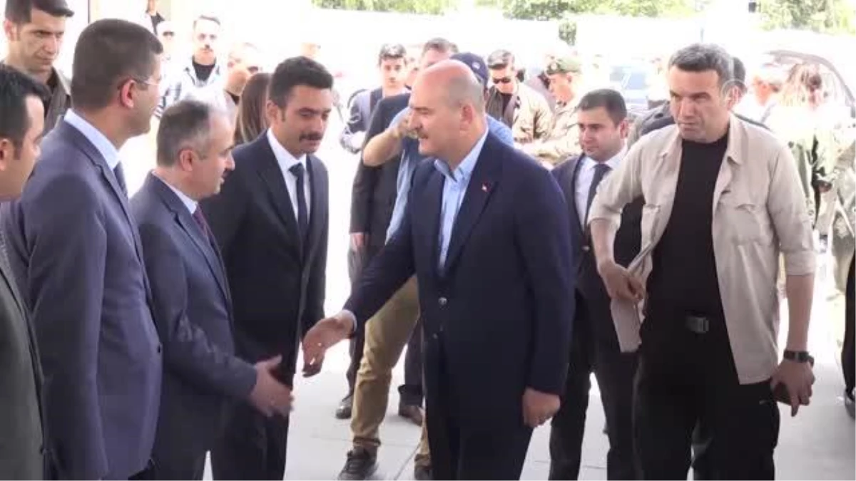 TEL ABYAD - İçişleri Bakanı Soylu, Tel Abyad\'da AFAD konut proje alanı incelemesinde konuştu