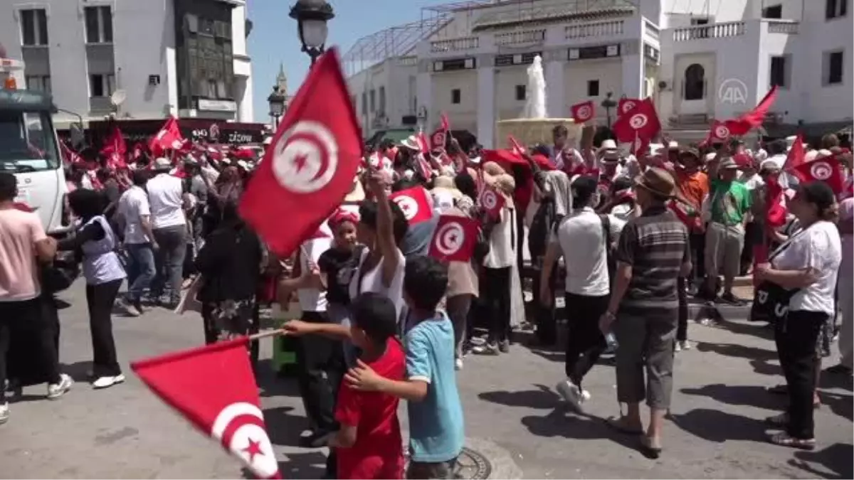 Tunus\'ta 25 Temmuz\'da düzenlenecek yeni Anayasa referandumu protesto edildi