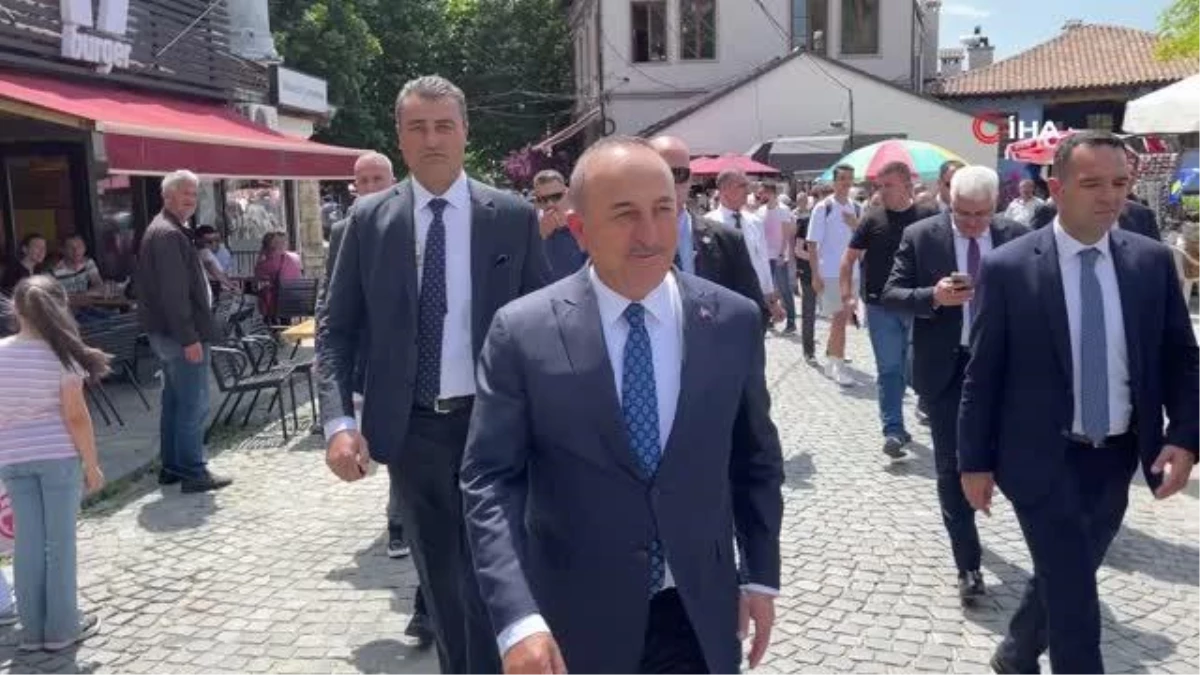 Bakan Çavuşoğlu, Kosova\'da Soydaş STK Temsilcileri ile bir araya geldi