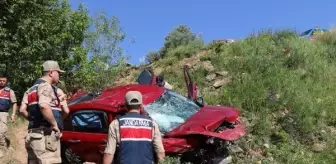 Erzurum'da otomobil devrildi: 2 ölü, 3 yaralı