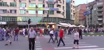 Kuzey Makedonya'da muhalefetten hükümet karşıtı protesto