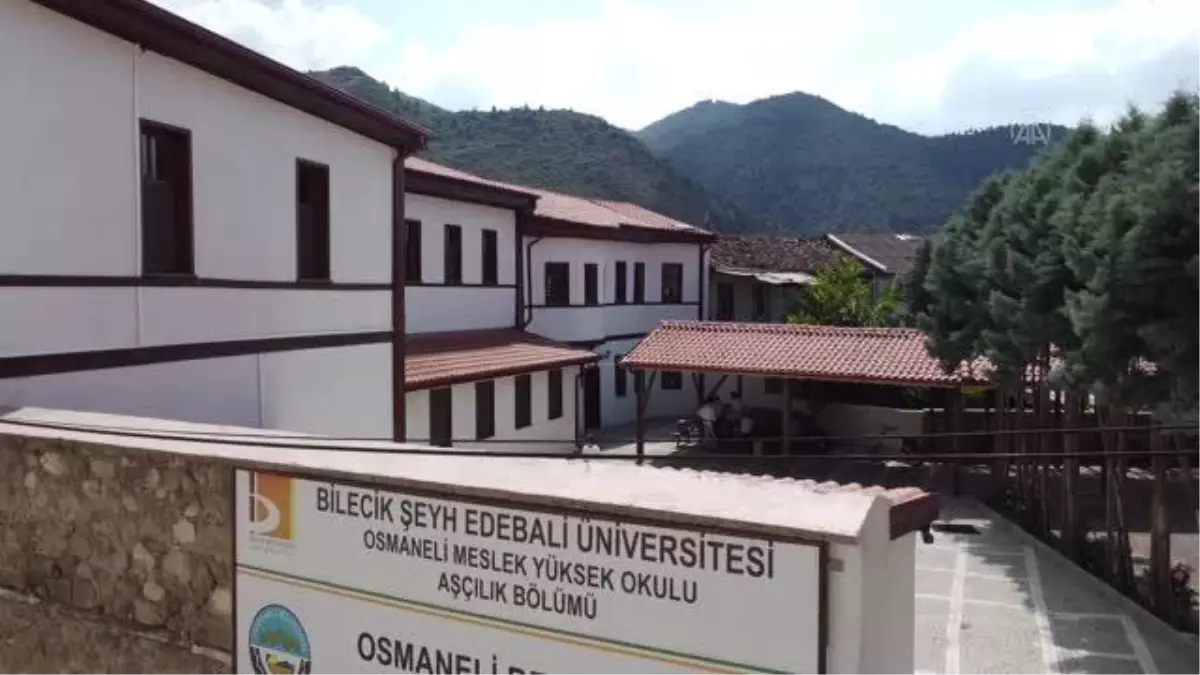 Osmaneli\'nin asırlık konaklarında geleceğin aşçılarına uygulamalı eğitim veriliyor