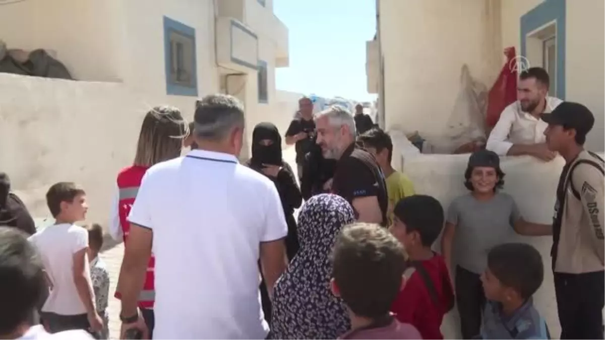 İçişleri Bakan Yardımcısı Çataklı Azez\'deki konut bölgesini inceledi (2)