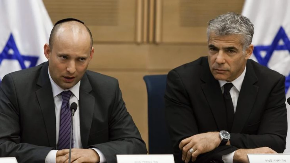 İsrail\'de koalisyon ortakları erken seçim kararı aldı! Dışişleri Bakanı Yair Lapid geçici başbakan olacak