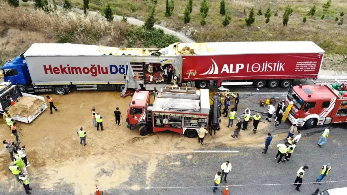 Son dakika... Kuzey Marmara\'da 2 tır çarpıştı: 1 ölü