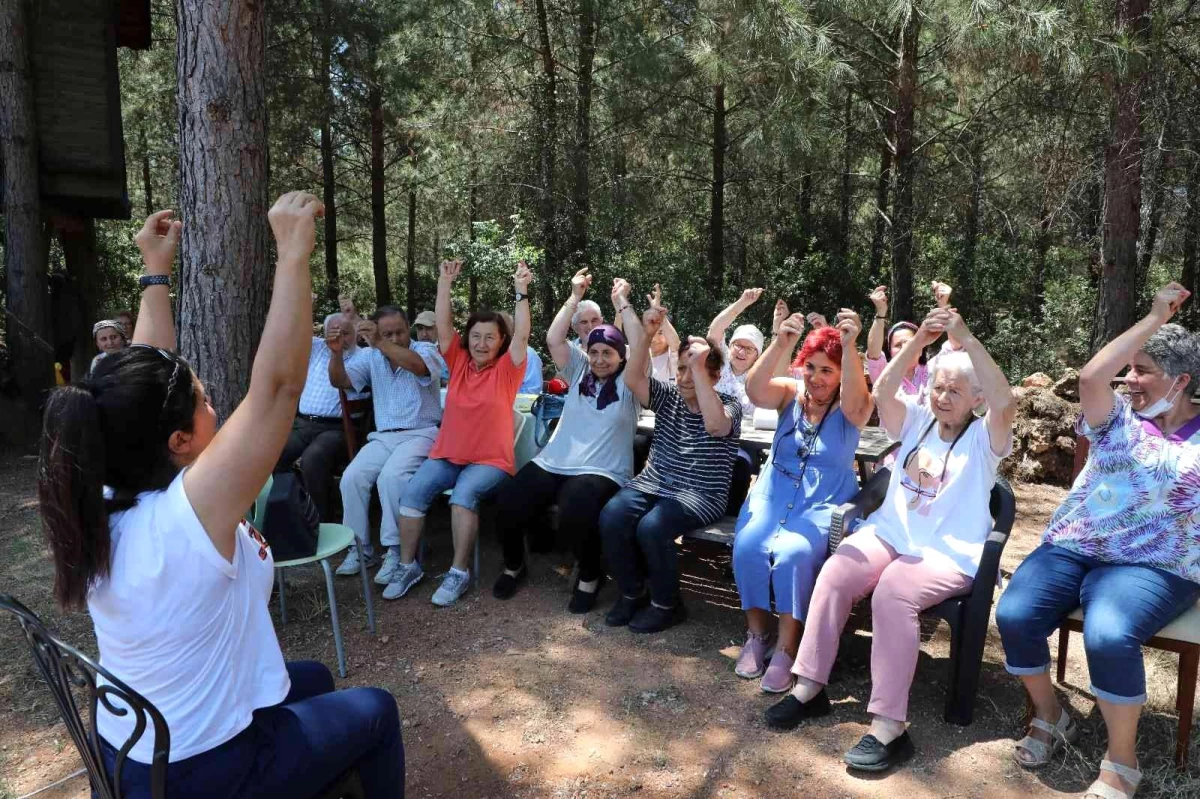 Parkinson hastaları piknikte moral buldu