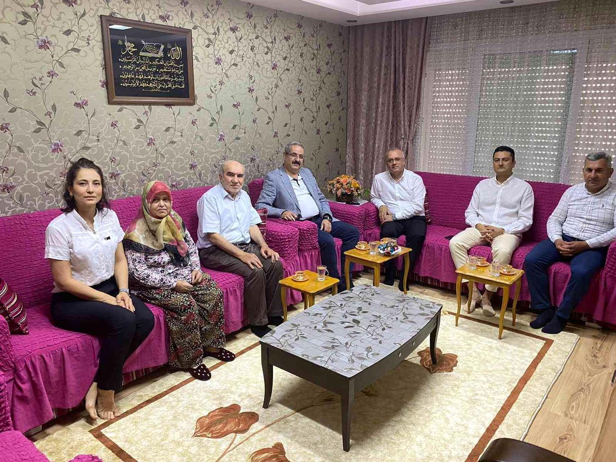 Son dakika haberi! Şehit ailesine Babalar Günü ziyareti