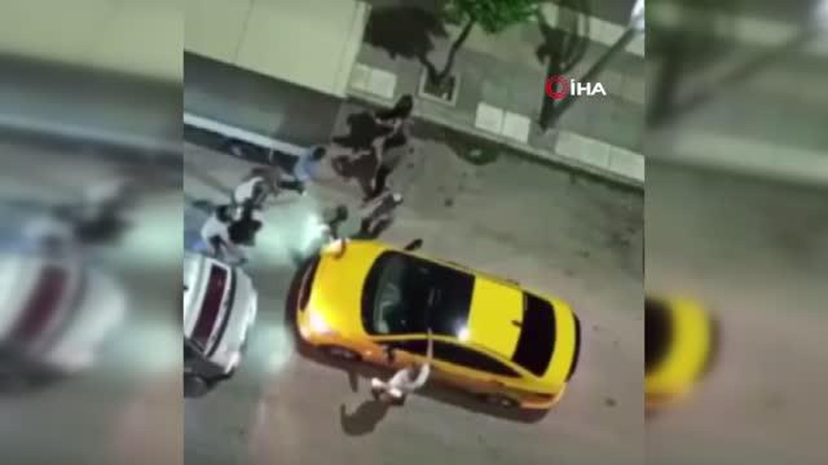 Trafikte yol verme kavgasında yumruklar konuştu
