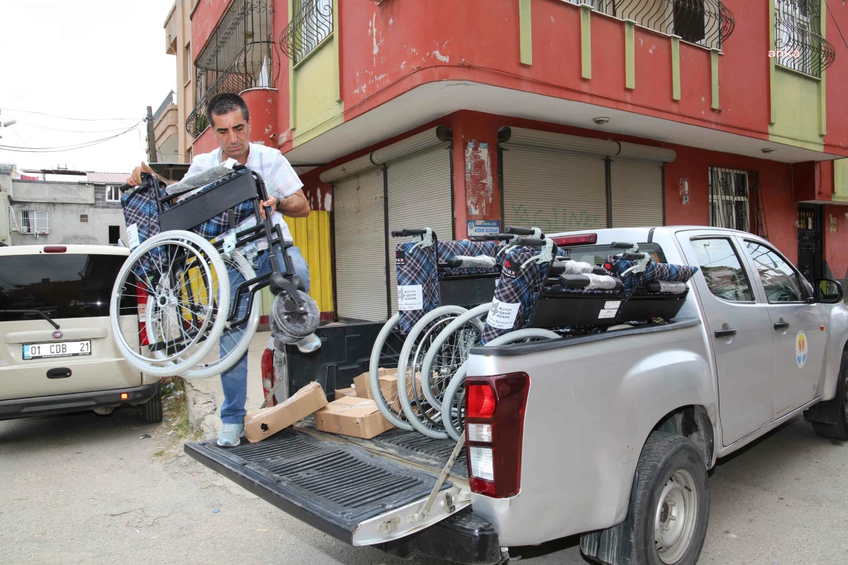 Adana Büyükşehir\'den Engelli Vatandaşlara Manuel ve Akülü Tekerlekli Sandalye Desteği