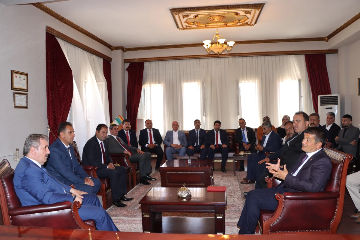 BBP Genel Başkanı Destici, Erciş\'te partililerle buluştu