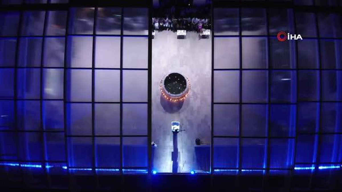 Deveciler Hanı'nda defile