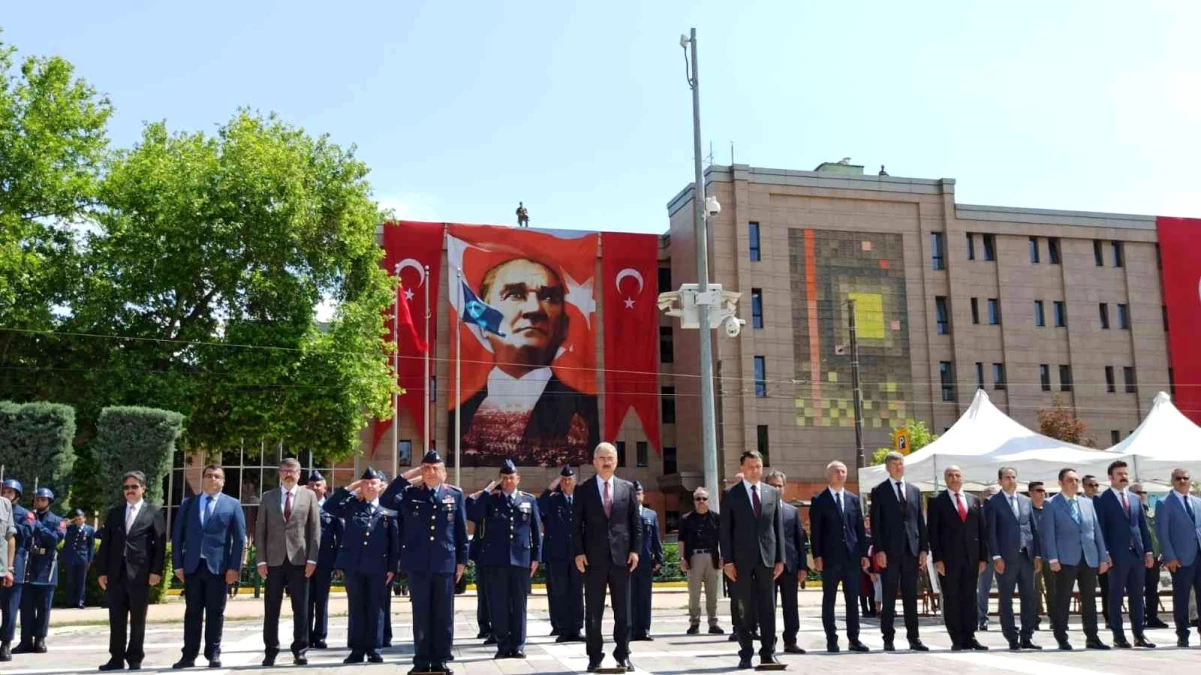 Gazi Mustafa Kemal Atatürk\'ün Eskişehir\'e gelişi kutlandı