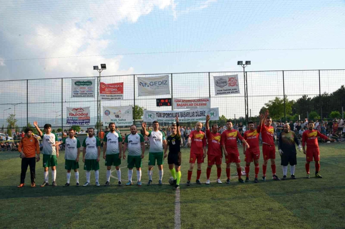 Gediz\'de halı saha futbol turnuvası sona erdi