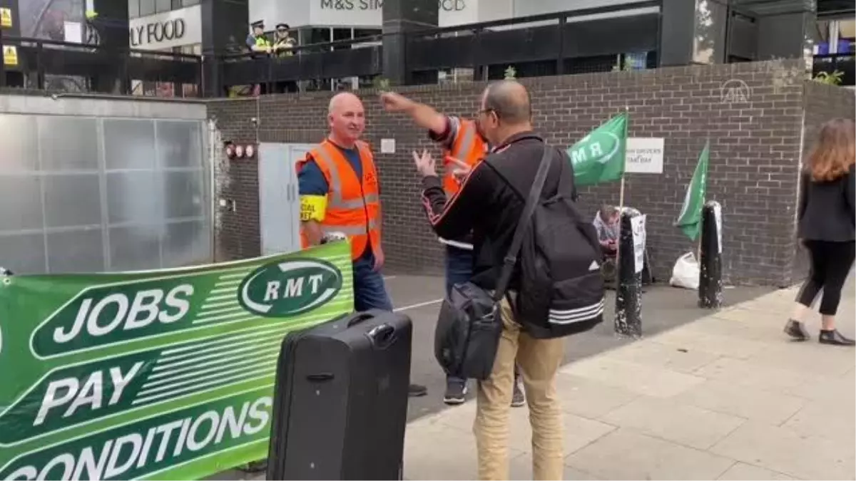 İngiltere'de 30 yılın en büyük ulaştırma çalışanları grevi başladı (4)