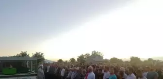 Kum ocağındaki gölette boğulan 2 çocuk, toprağa verildi