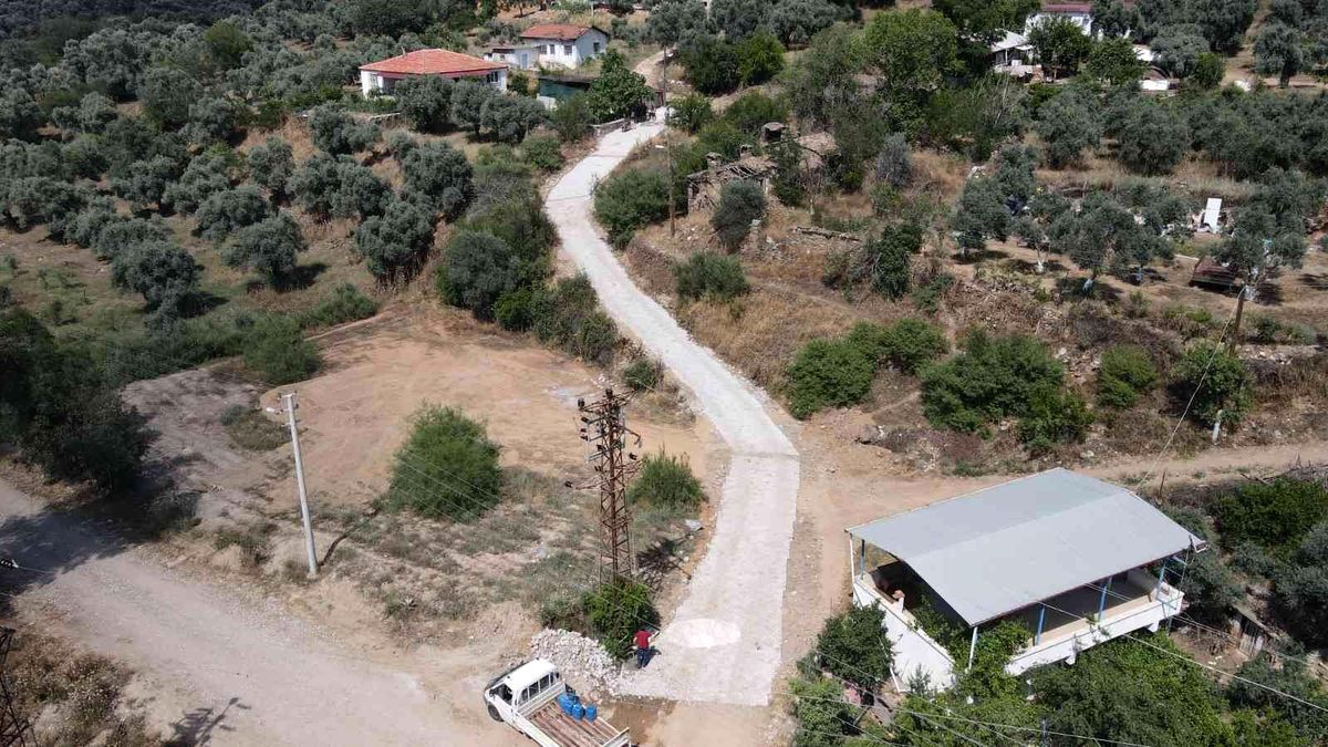 Ocaklı\'da yol çalışmaları tamamlanıyor