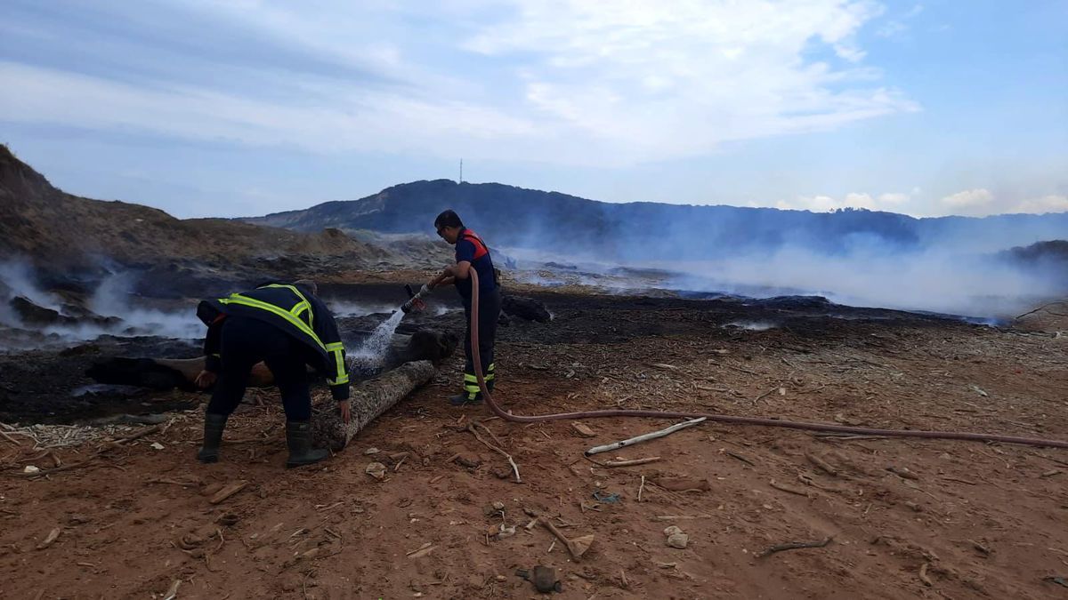Plajda çöp yakmak isterken yangına sebep oldu
