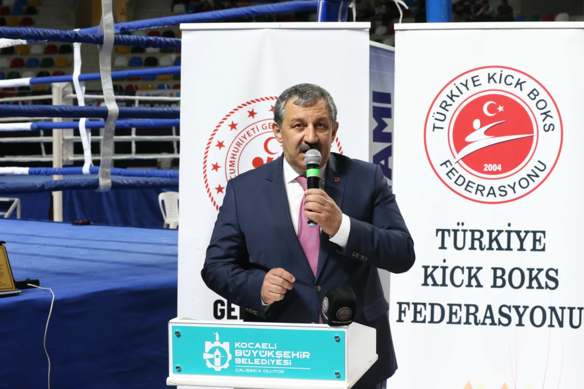 Türkiye Kick Boks Şampiyonası, Kocaeli\'de başladı