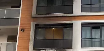 Yanan daire kullanılamaz hale geldi