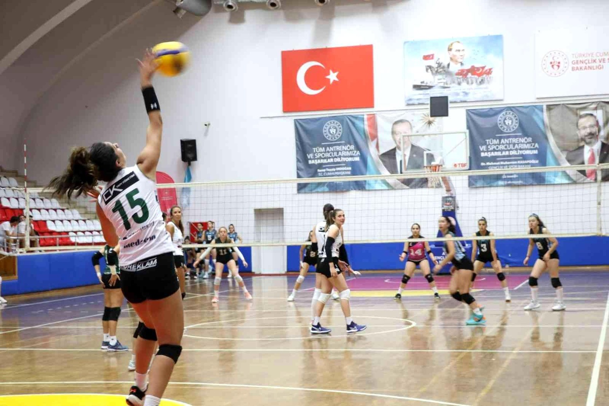 Voleybol Bölgesel Lig Finalleri, Aydın\'ın ev sahipliğinde başladı