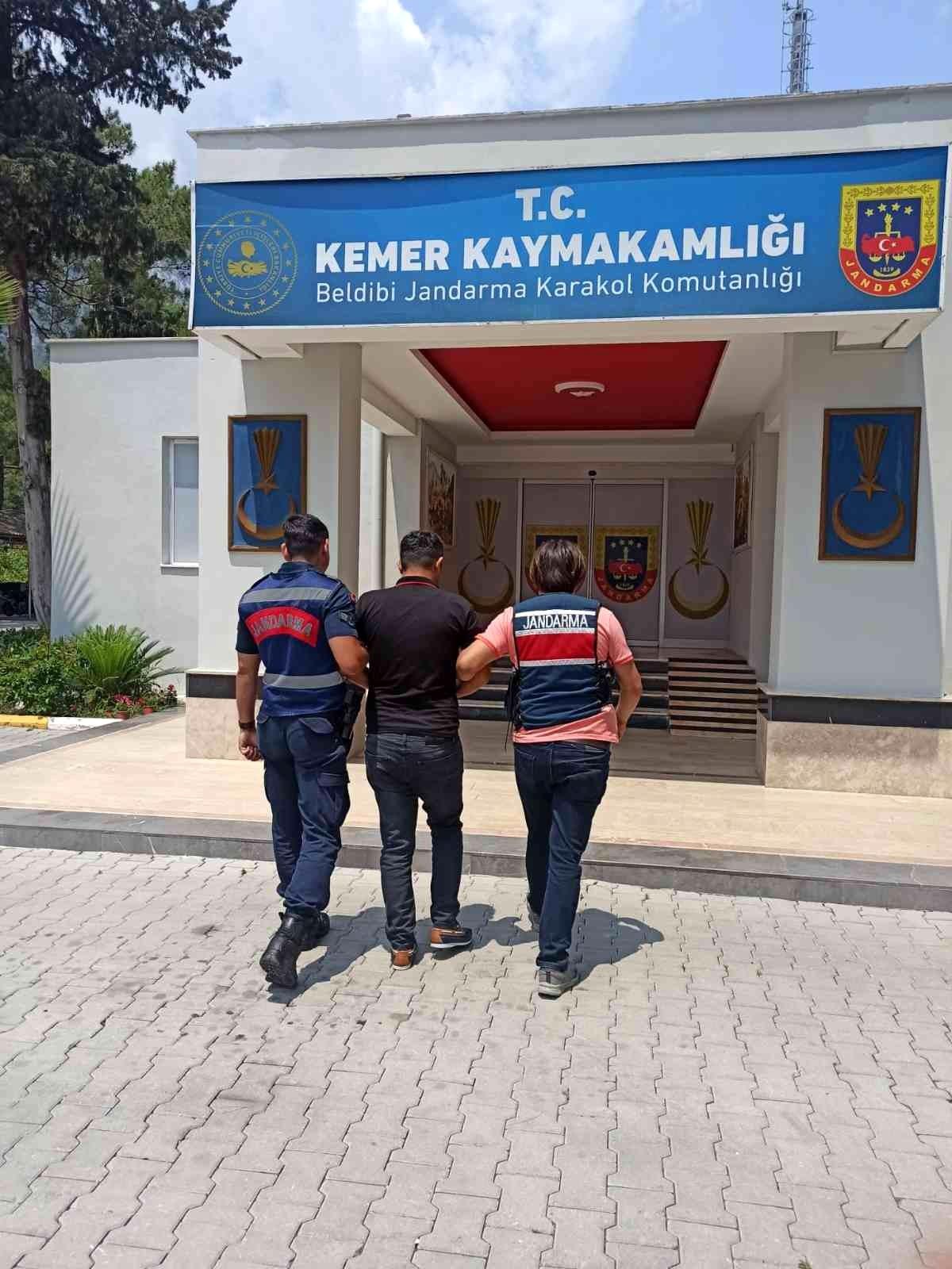 15 yıl kesinleşmiş hapis cezası ile aranan firari yakalandı