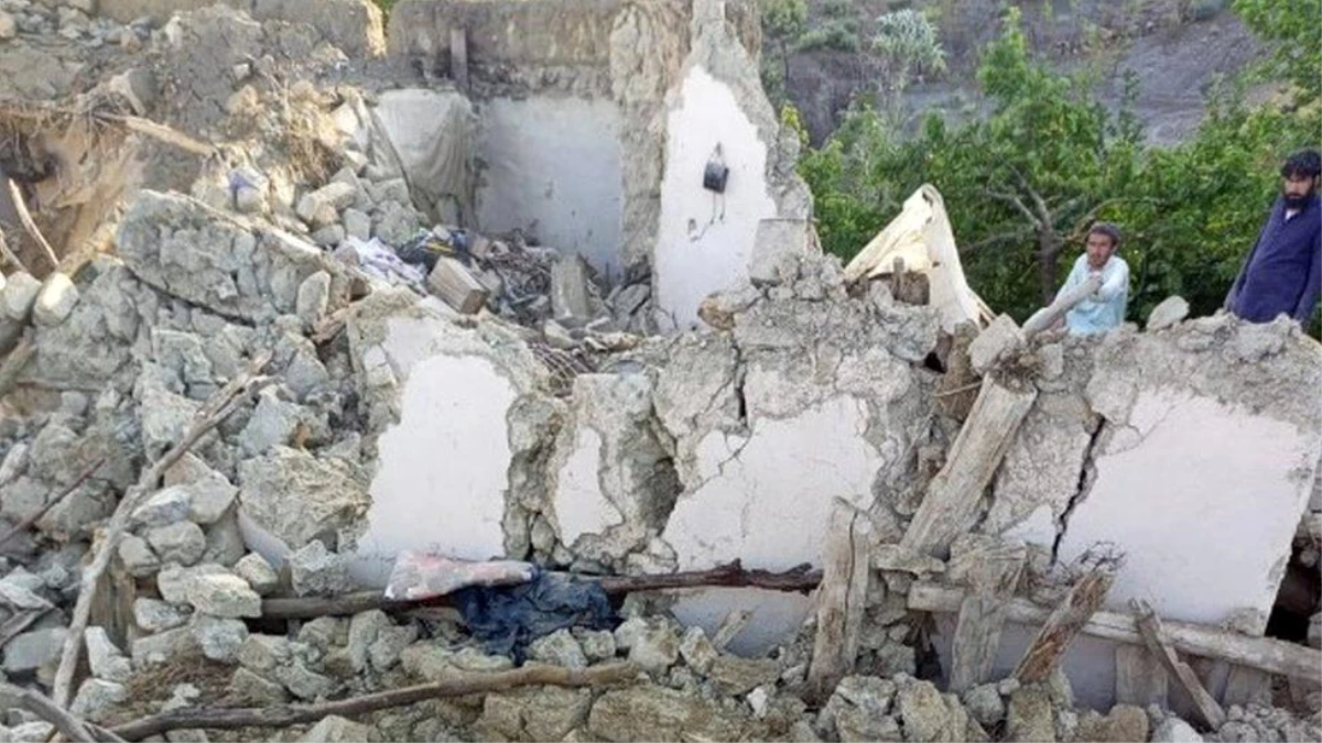 Afganistan\'da 6,1 büyüklüğünde deprem: En az 280 ölü