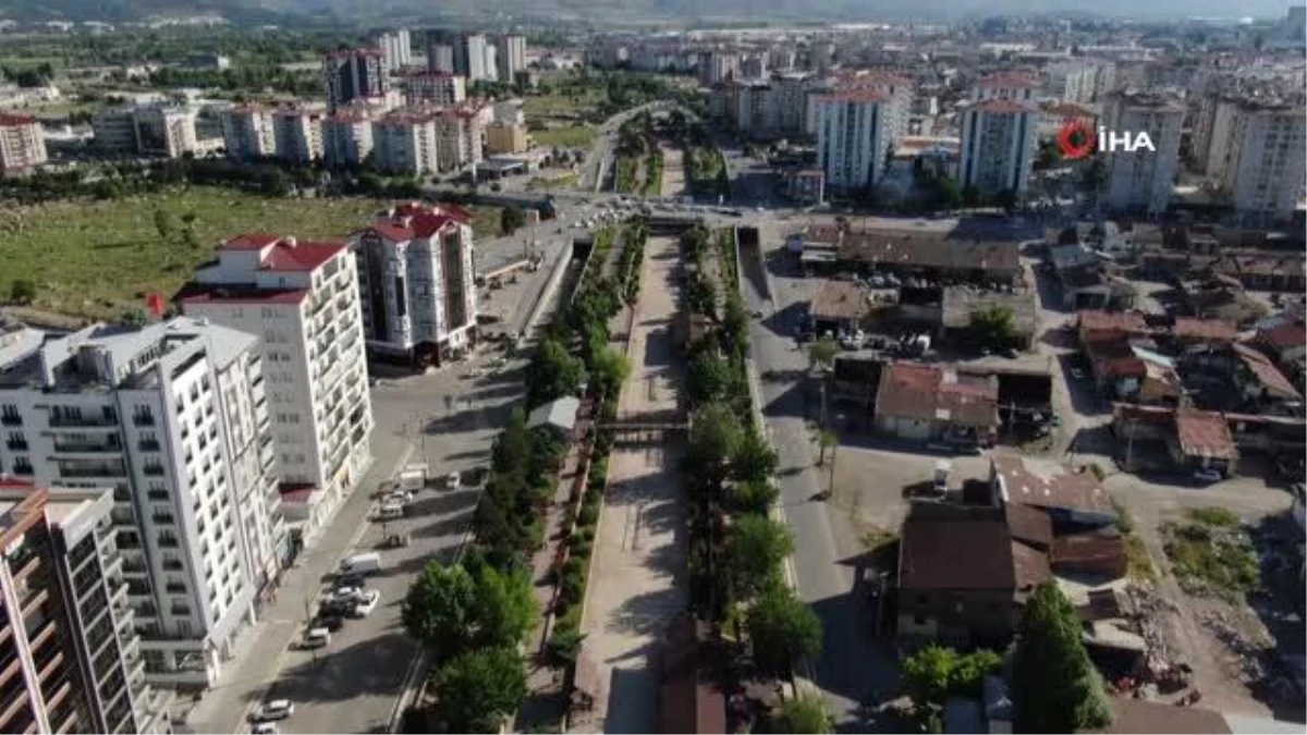 Aksu Parkı, susuz kalan görüntüsüyle müdavimlerini üzdü