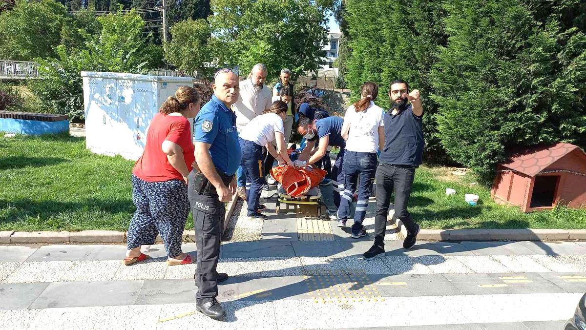 Balıkesir\'de önce kadını vurdu, sonra intihara teşebbüs etti