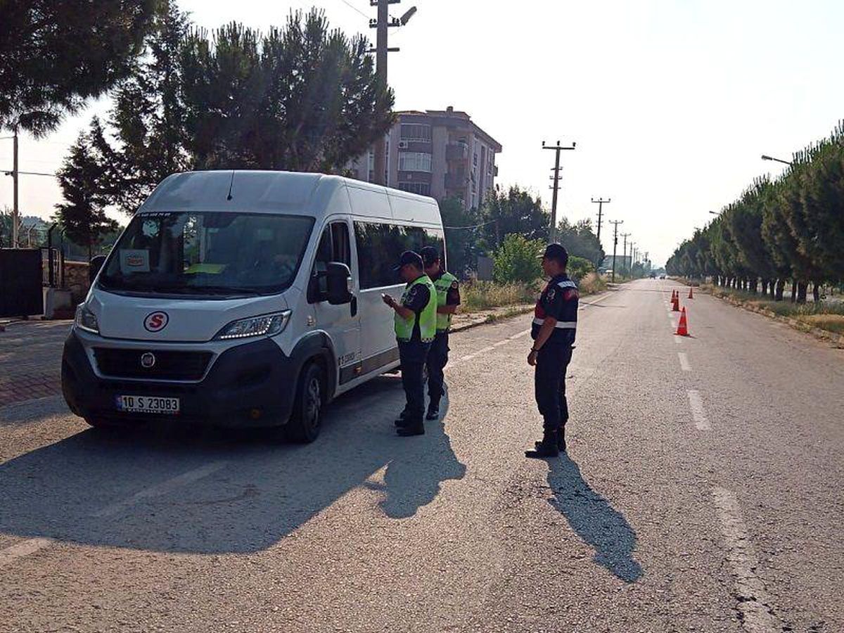 Balıkesir\'de polis ve jandarmadan \'Huzur\' operasyonu