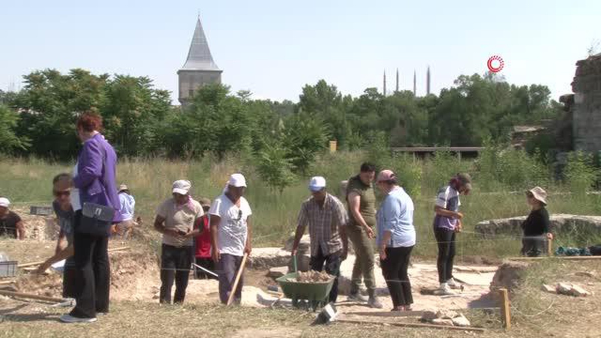 Edirne Sarayı\'nda kazı çalışmalarında Osmanlı izleri