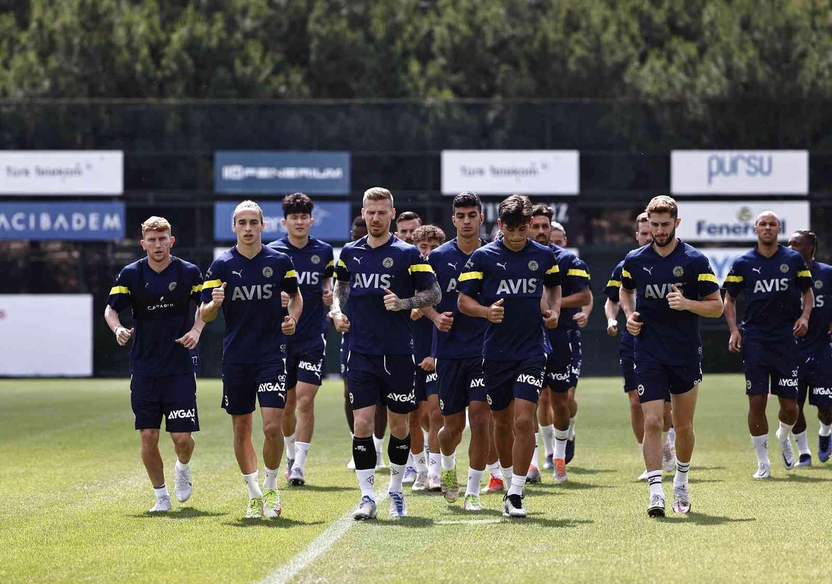 Fenerbahçe\'de yeni sezon hazırlıkları