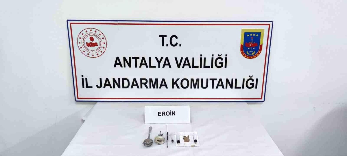 Gazipaşa\'da uyuşturucudan aranan şahıs yakalandı