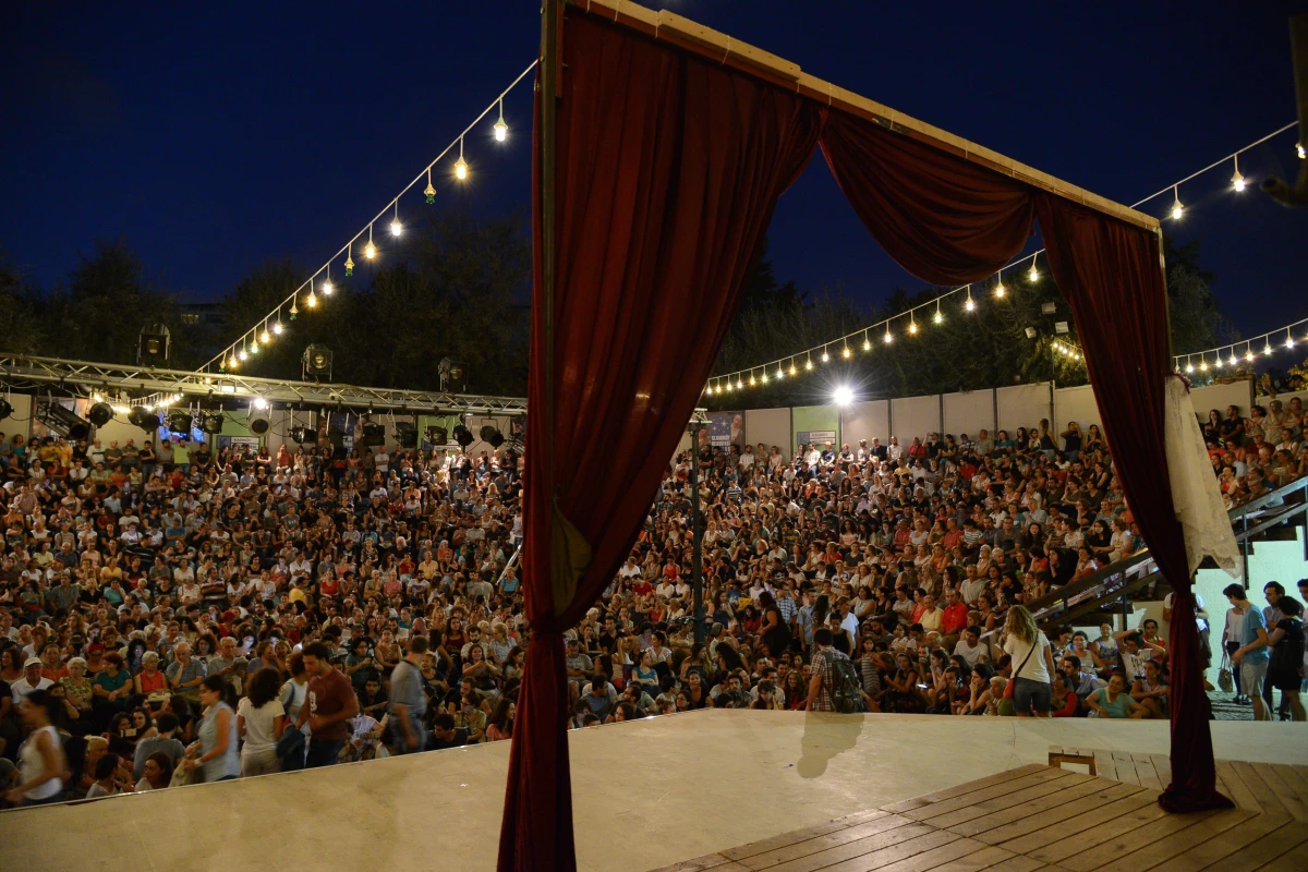 Kadıköy Özgürlük Parkı\'nda tiyatro keyfi, 1 Temmuz\'da başlayacak