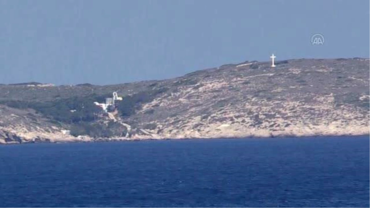 Son dakika haberi: Keçi Adası\'ndaki Yunan askerleri ve adaya yerleştirilen ağır silahlar görüntülendi