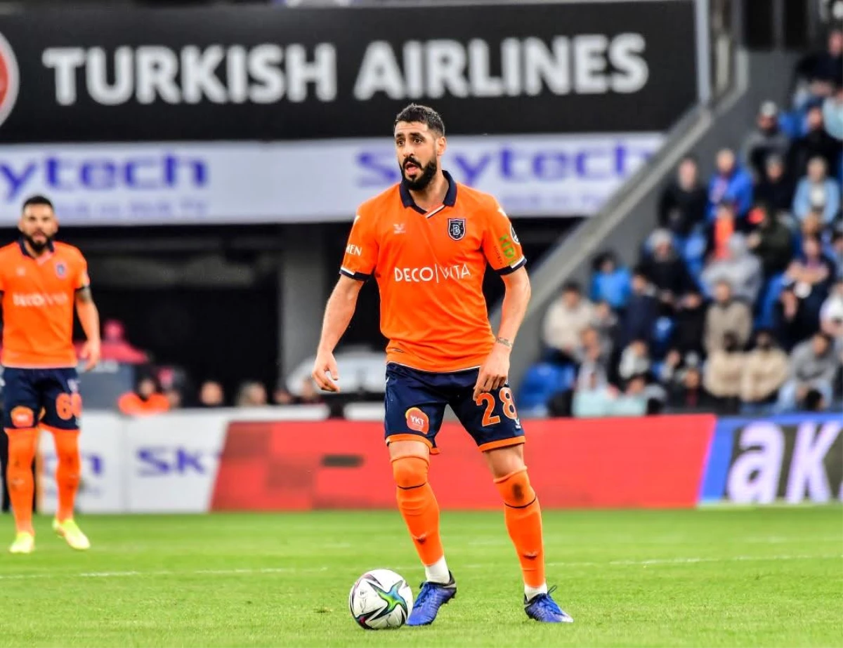 Medipol Başakşehir: "Turuncu-lacivertli formamız altında 1.5 sezondur oynayan ve sözleşmesi sona eren Tolga Ciğerci ile yollarımız ayrılmıştır."