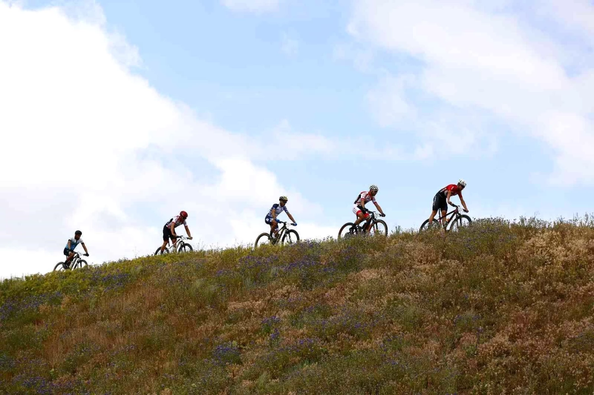 MTB CUP Olimpik Dağ Bisikleti Yarışları antrenmanı nefes kesti (dron görüntü)