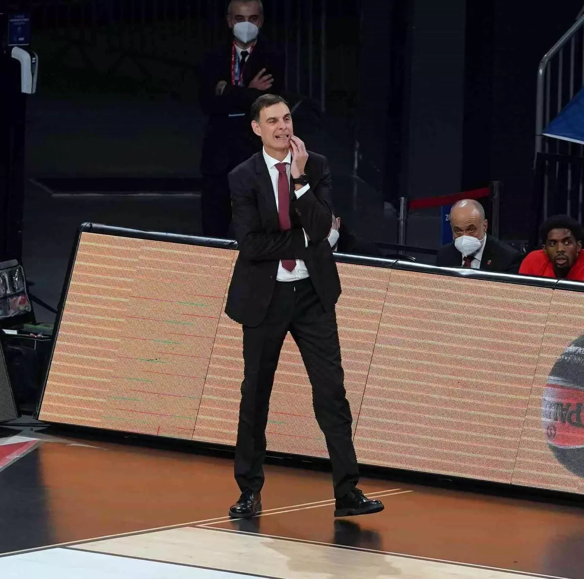 Olympiakos, Bartzokas\'ın sözleşmesini 2025 yılına uzattı