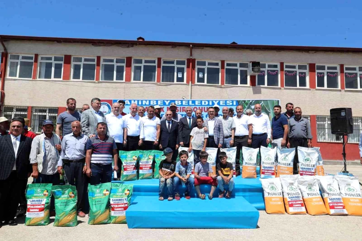 Şahinbey\'de çiftçiye slajlık mısır desteği