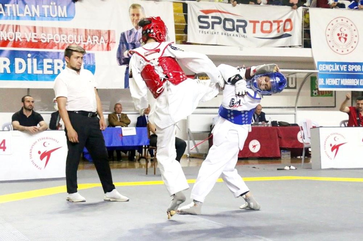 Tekirdağlı sporcu Türkiye Milli Tekvando Takımına seçildi