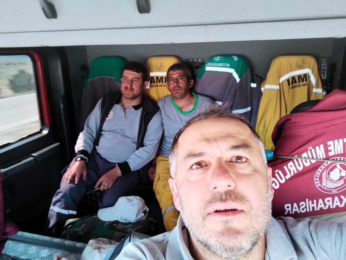 Yangın söndürme çalışmalarına destek için yola çıktılar