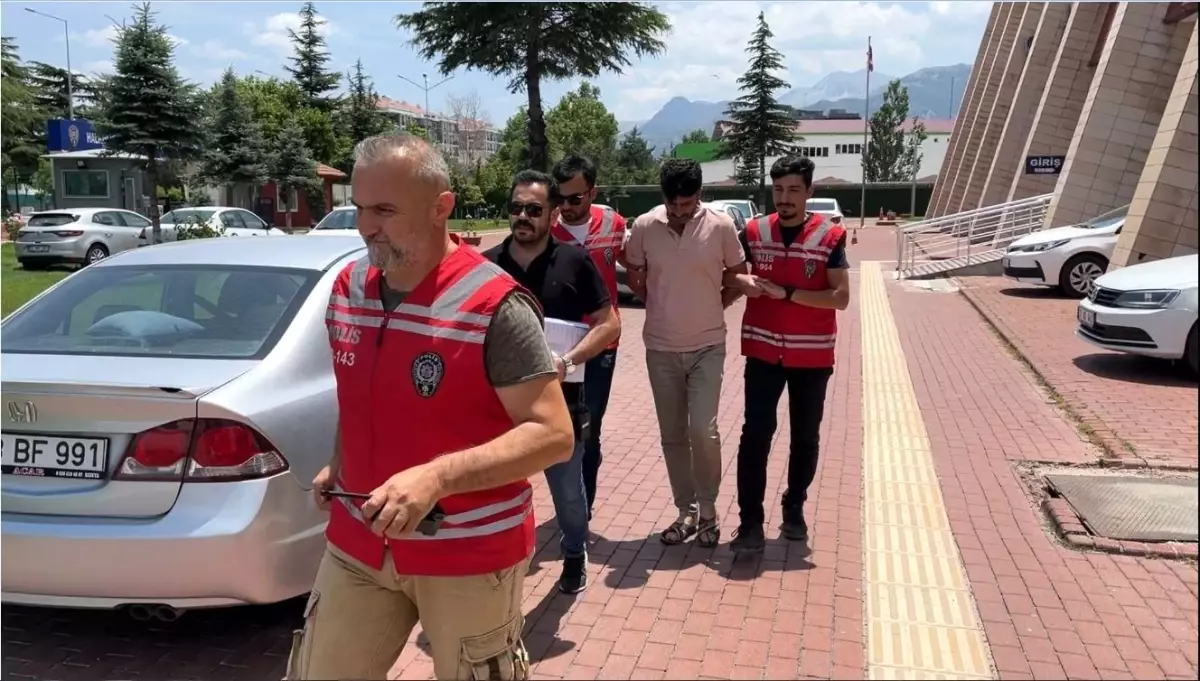 Son dakika haberi! 2 aylık hamile eşini öldüren şahıs adliyeye sevk edildi