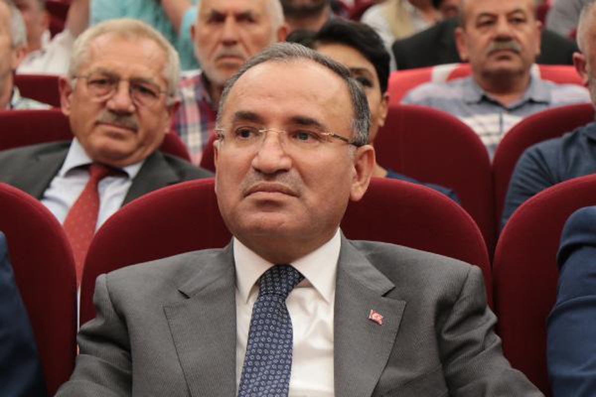 Adalet Bakanı Bozdağ: Adayımız Cumhurbaşkanı Erdoğan\'dır, adaylığı yasaldır