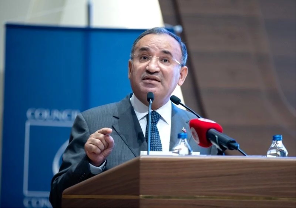 Adalet Bakanı Bozdağ: "Haksız tahrik konusu tartışmaya açılmalı"