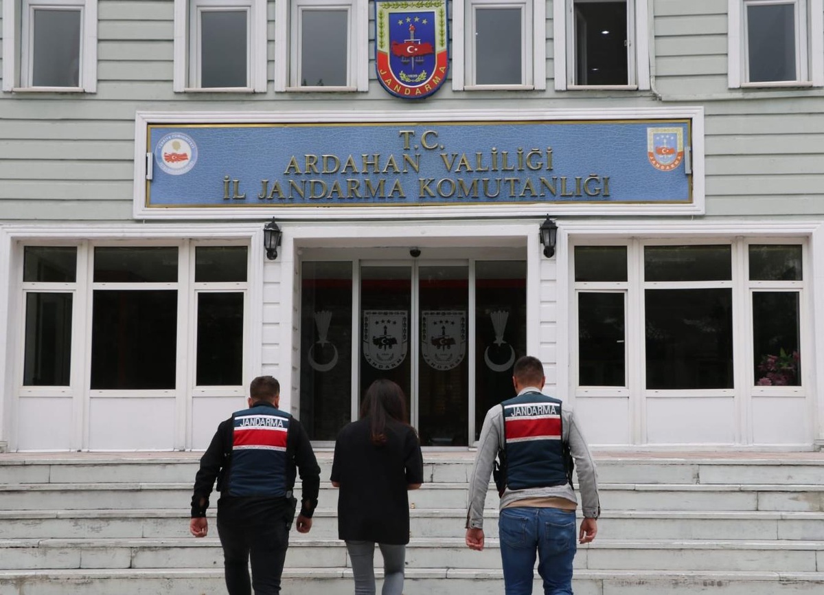 Ardahan\'da kesinleşmiş hapis cezası olan PKK hükümlüsü yakalandı