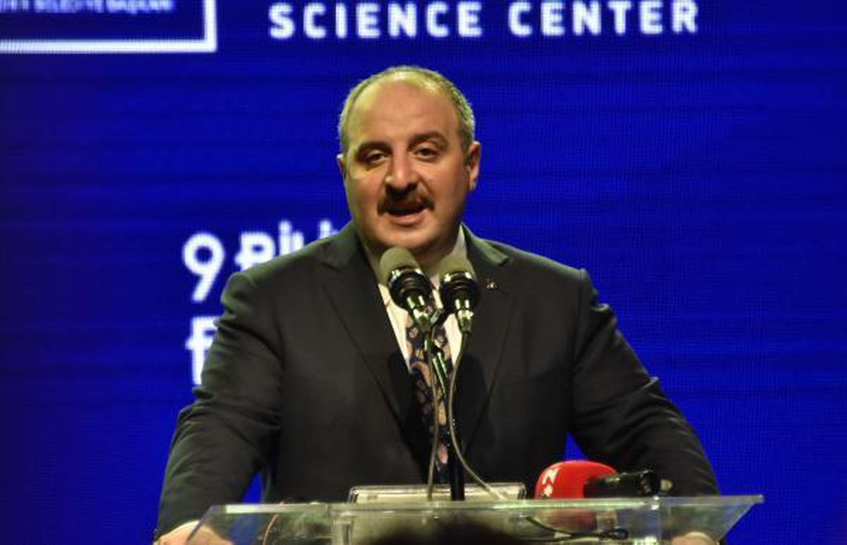 Bakan Varank: Güçlü Türkiye\'yi gençlerimizle inşa edeceğiz