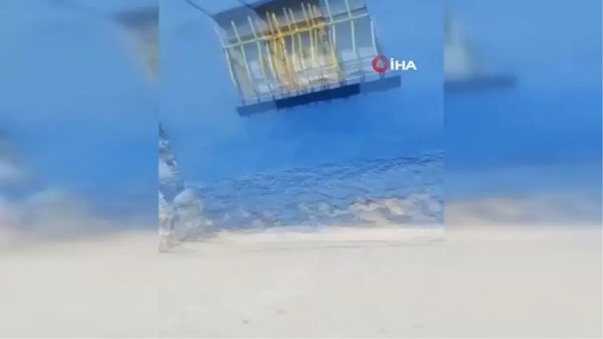 Başkent'te ahşap bina alev topuna döndü