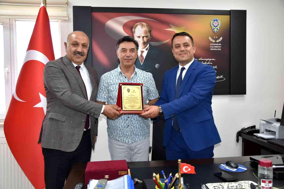 Son dakika haberleri! Emekliye ayrılan emniyet Müdürüne yemekli veda