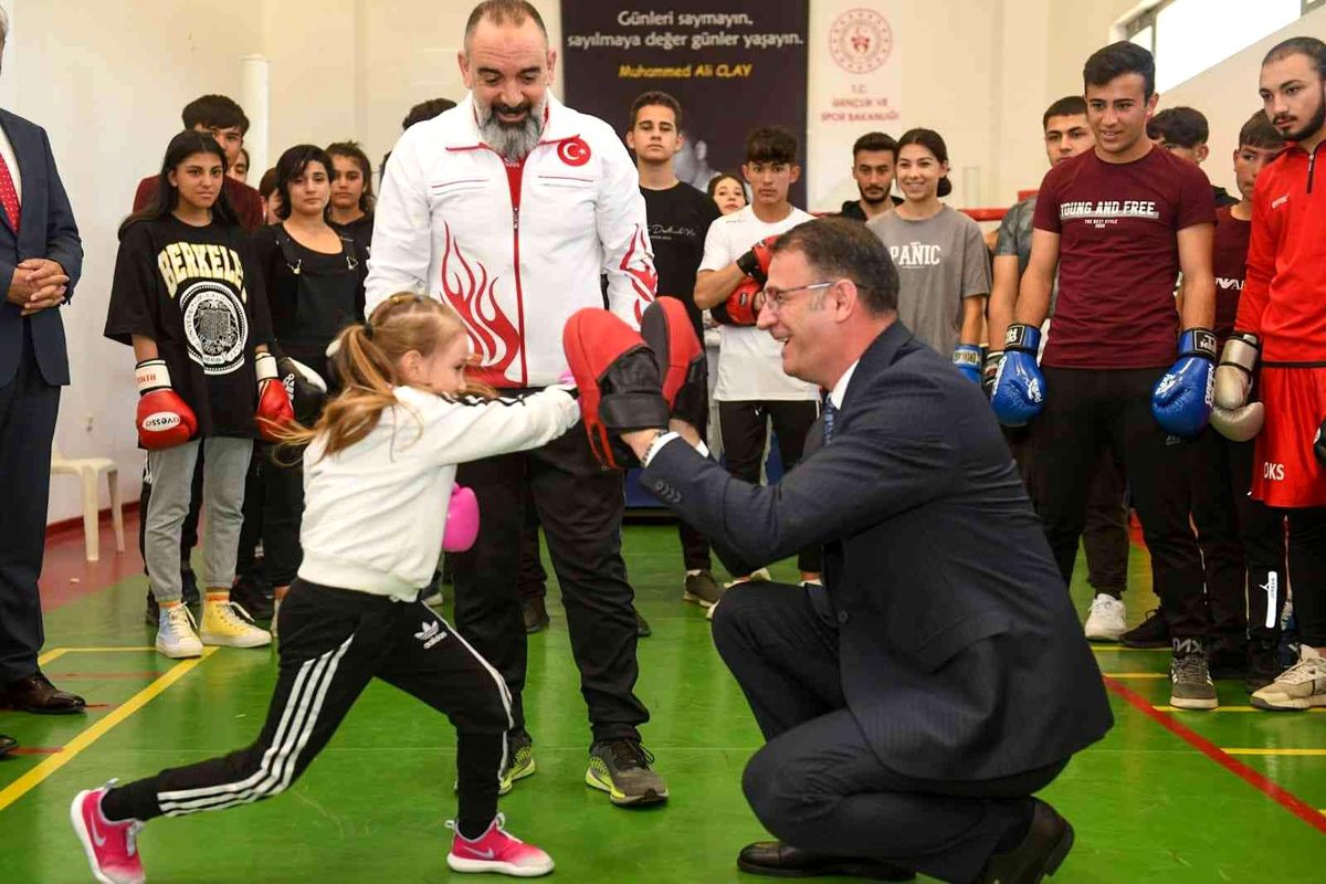 Fair play ödüllü Vali Balcı, 'Spor Van' projesini hayata geçiriyor