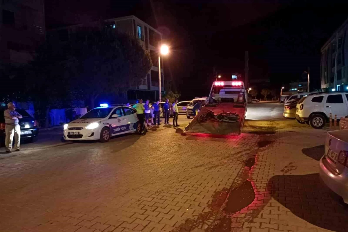 İzmir\'de taklalar atarak metrelerce sürüklenen motosikletin sürücüsü öldü